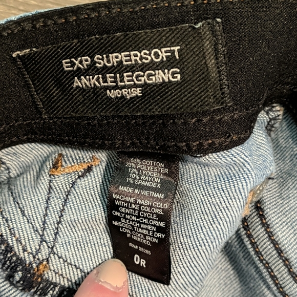 LAST CHANCE Express elastic waist skinny jeggings - Picture 3 of 6